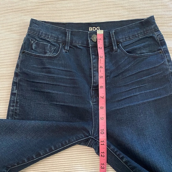 Urban Outfitters BDG High Rise Twig Dark Wash Jeans - Picture 9 of 9